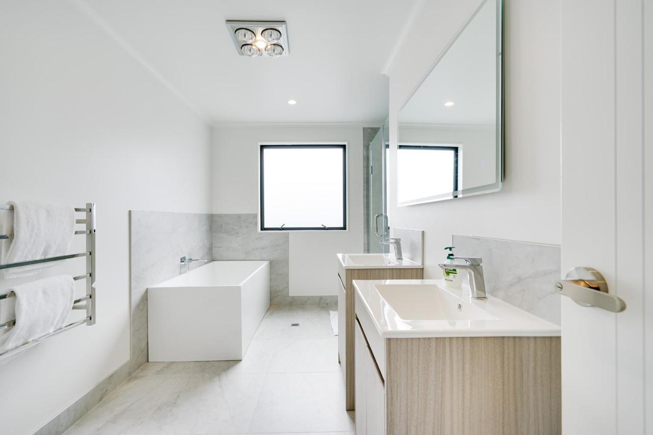 Fabulous River View - Brand New House In המילטון מראה חיצוני תמונה